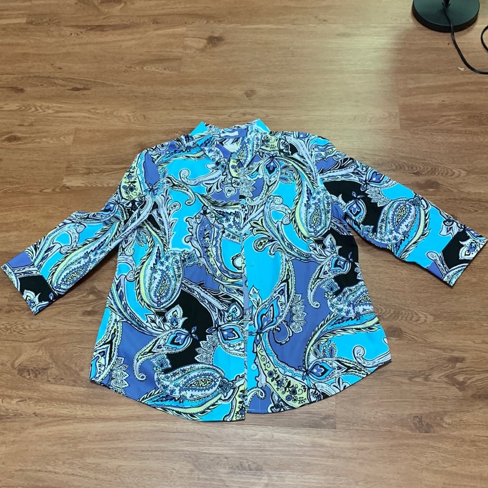 Women’s blouse